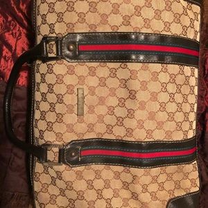 Duffle bag for men and women